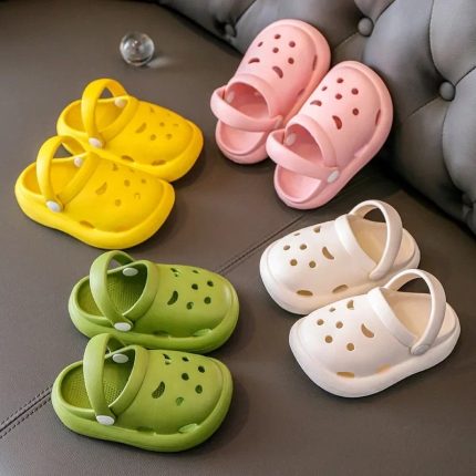 Children's Garden Shoes, Boys and Girls Outdoor Play Sandals Wear Resistant Non-slip Can Added Christmas Halloween Charms