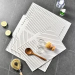 1 Kitchen Draining Mat Household Dining Table Heat Insulation Mat Silicone Slope Tableware (New)